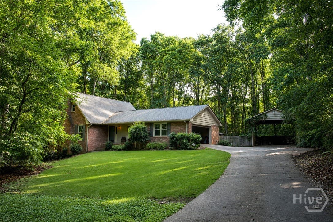 1761 Robinhood Road - Photo 1