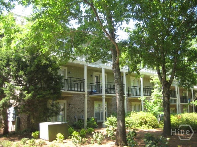 660 Barnett Shoals Road 128 - Photo 1