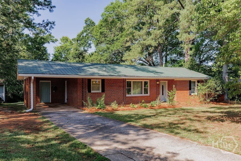 180 Conrad Drive - Photo 1