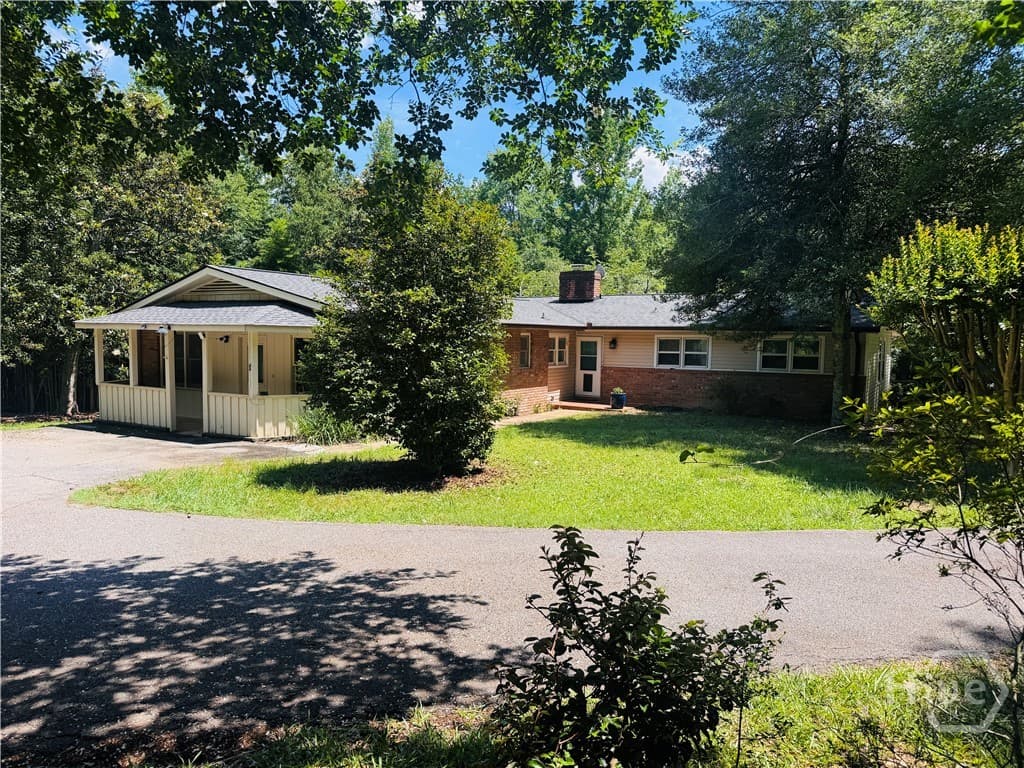 175 Homestead Drive - Photo 1