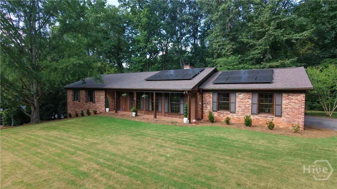 750 Glenwood Drive - Photo 1