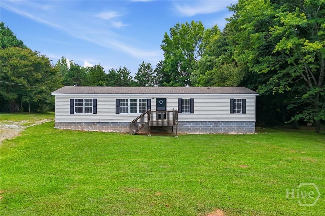 328 Pine Street - Photo 1