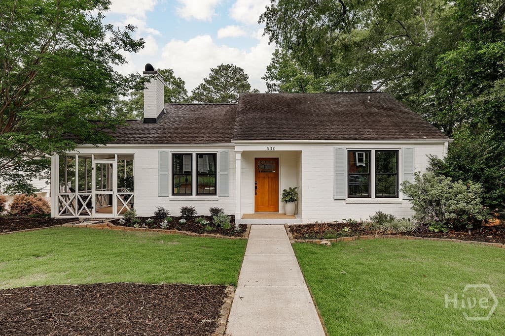530 Holman Avenue - Photo 1