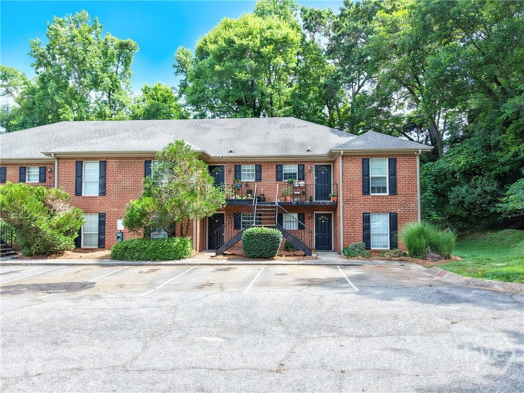 1055 Baxter Street - Photo 1