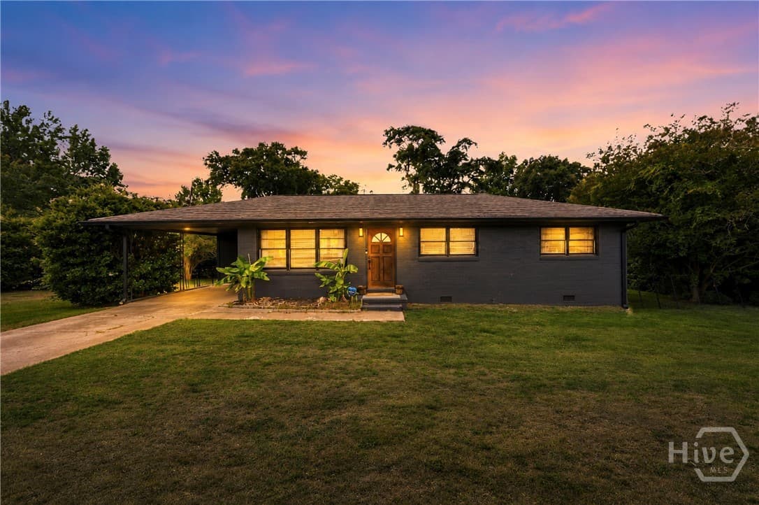 250 Morningview Drive - Photo 1