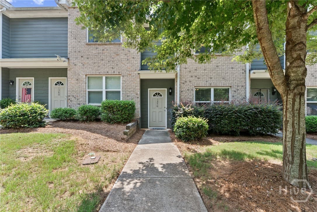 1370 Binghampton Circle - Photo 1