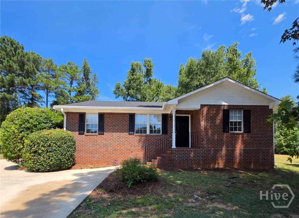 355 Big Oak Circle - Photo 1