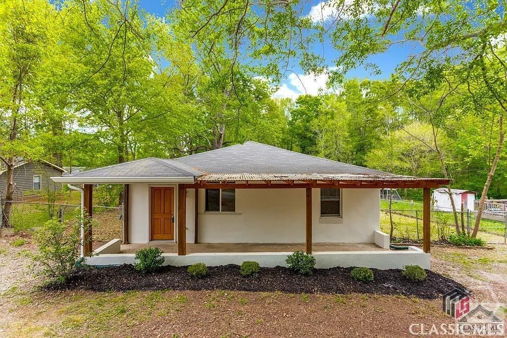 130 Woody Lane - Photo 1