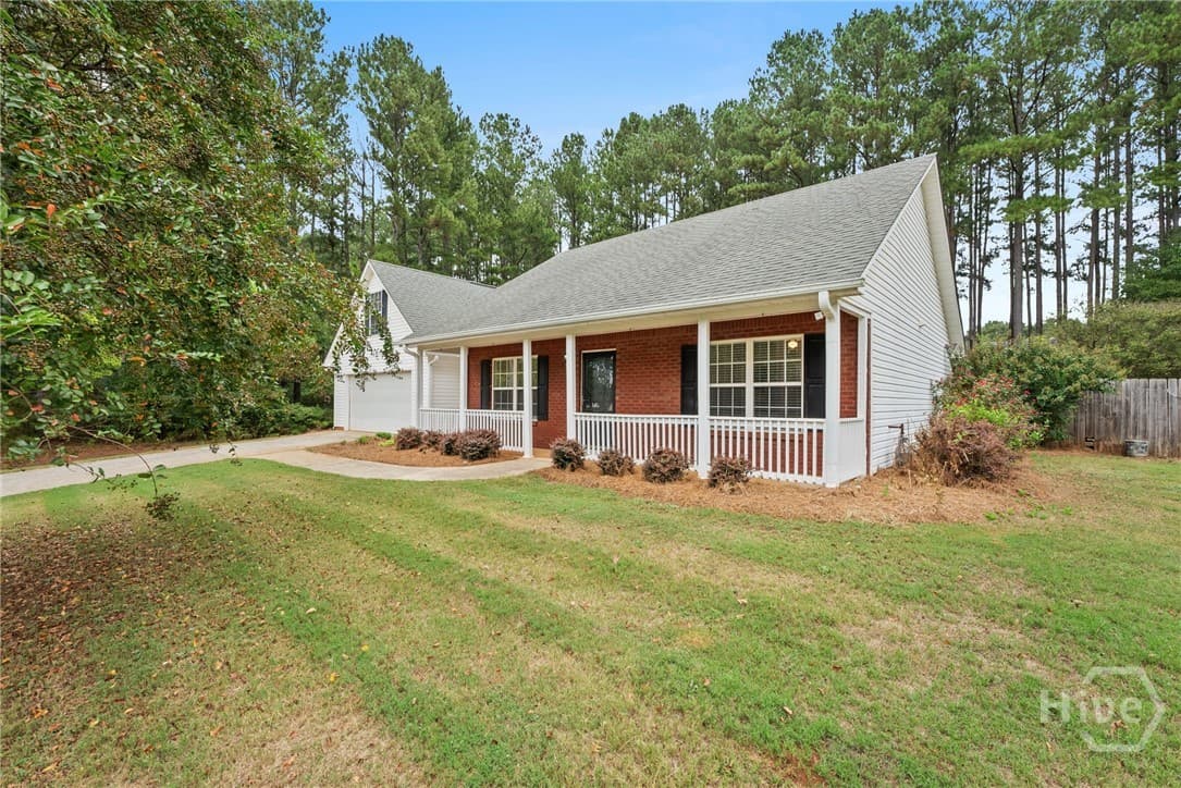 105 Laurel Lane - Photo 1