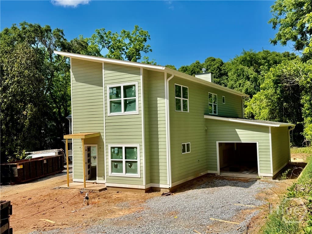 1451 E Broad Street - Photo 1