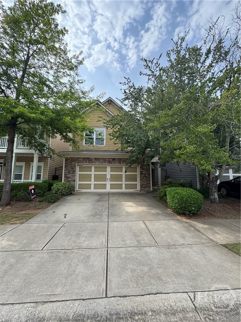 1455 Blackstone Way - Photo 1