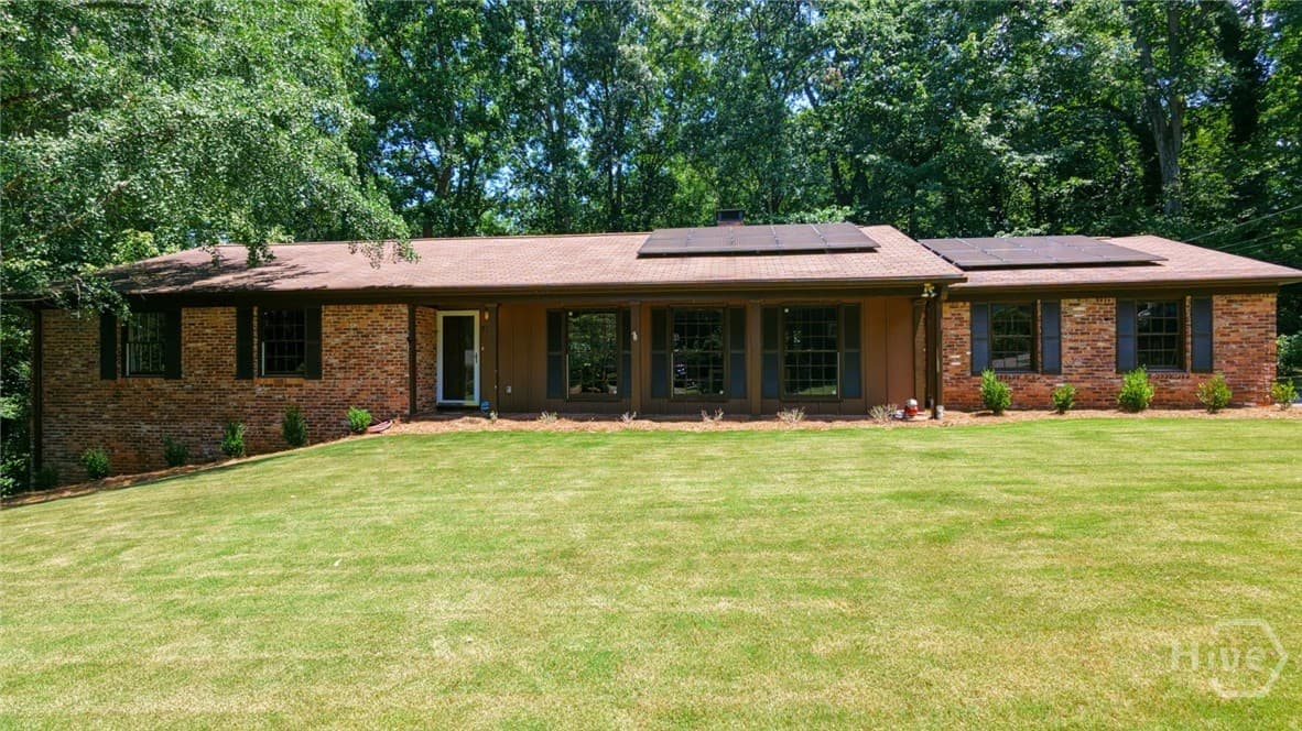 750 Glenwood Drive - Photo 1