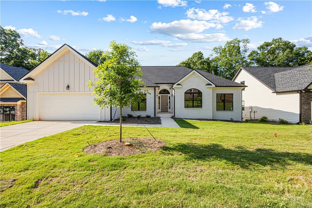 400 Ansley Drive - Photo 1