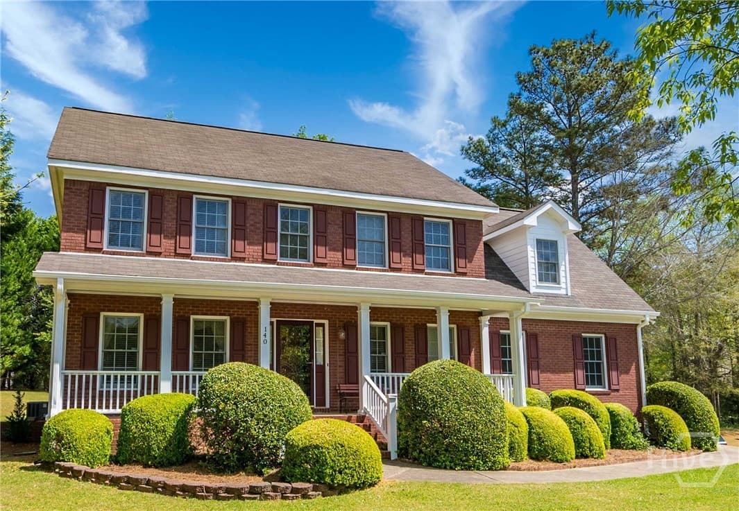 140 Ashbrook Drive - Photo 1