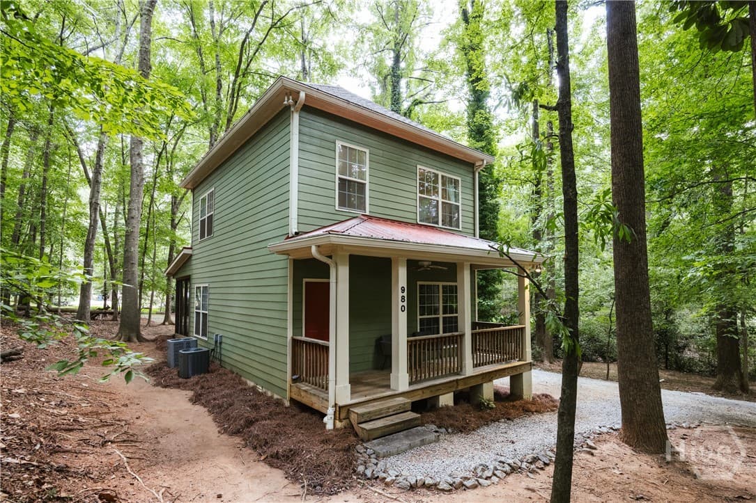 980 Forest Heights Drive - Photo 1