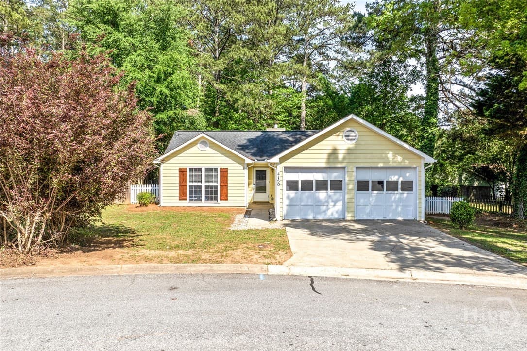 150 Rebecca Place - Photo 1
