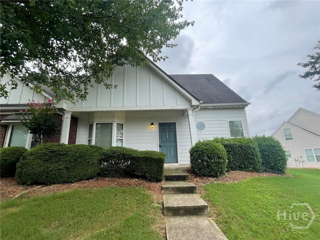 149 Bridgewater Circle - Photo 1