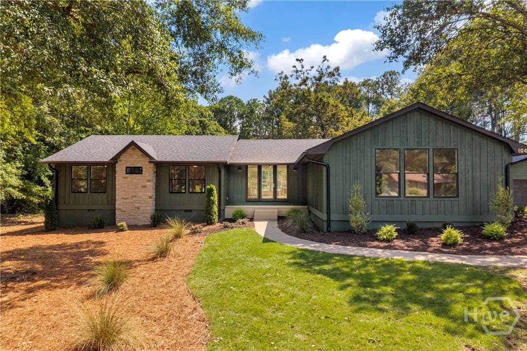 1040 Woodbine Drive - Photo 1
