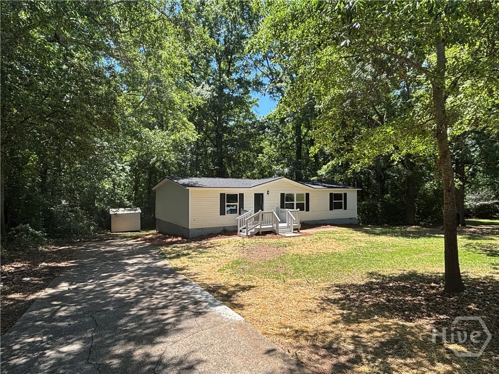 132 Cemetery Drive - Photo 1
