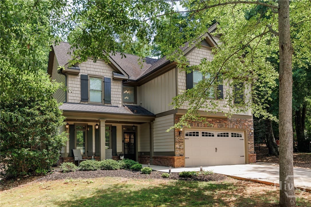 540 Lacebark Drive - Photo 1