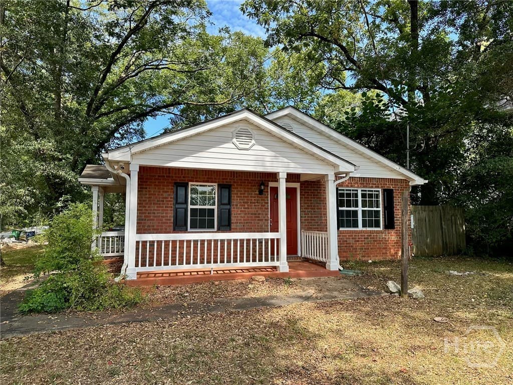 2206 S Lumpkin Street - Photo 1