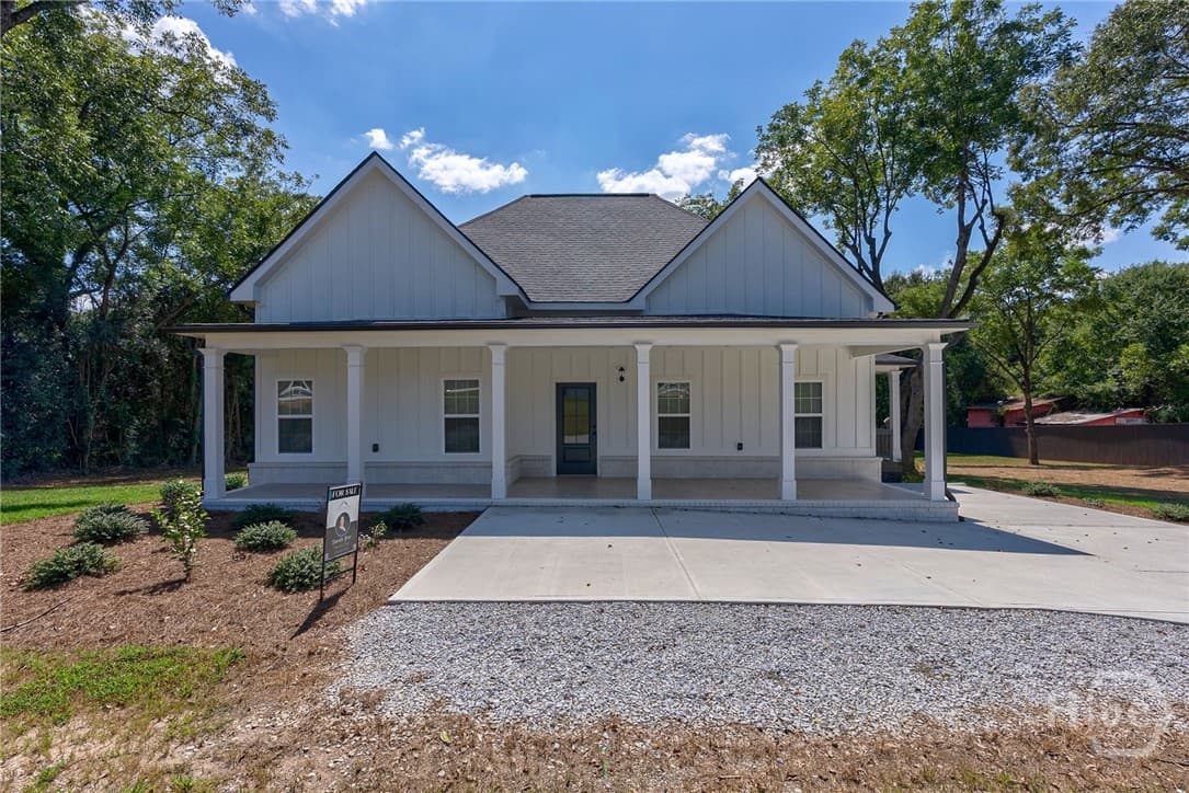 540 Sunset Avenue - Photo 1