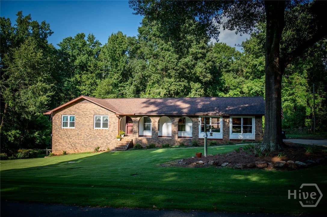 104 Goddard Road - Photo 1