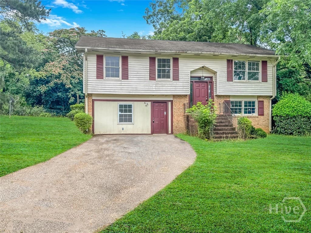121 Kenwood Drive - Photo 1