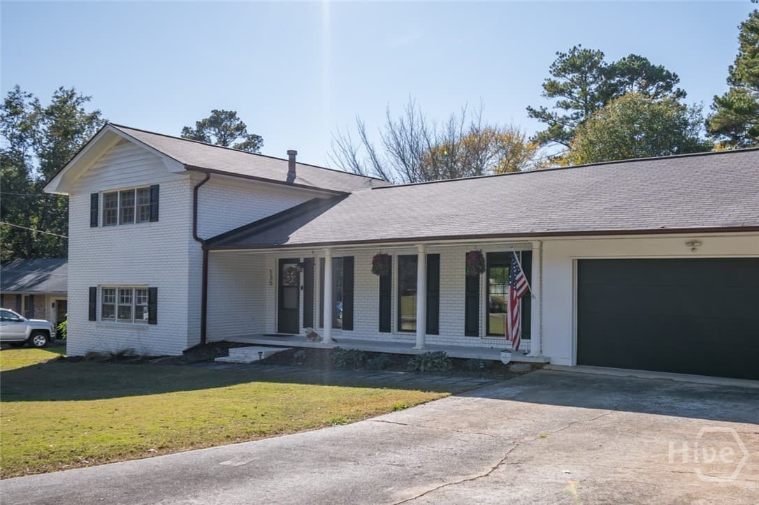 135 Tara Way - Photo 1