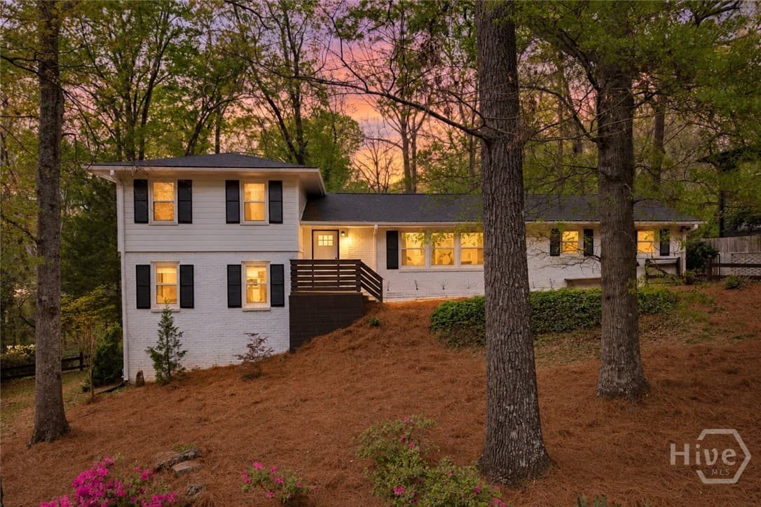 130 Oakdale Road - Photo 1