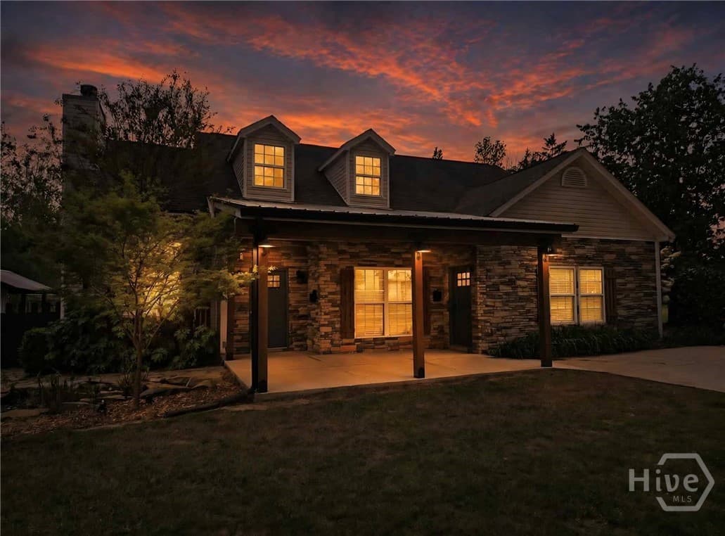 130 Shannons Place - Photo 1