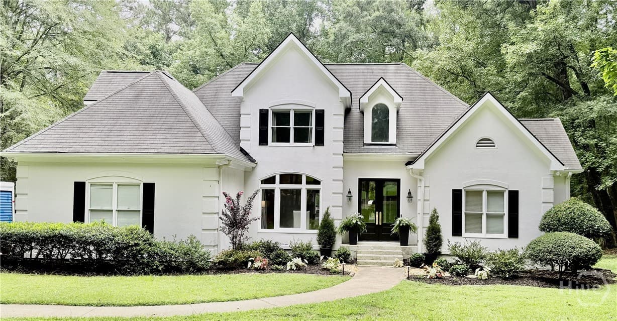 152 Thornhill Drive - Photo 1