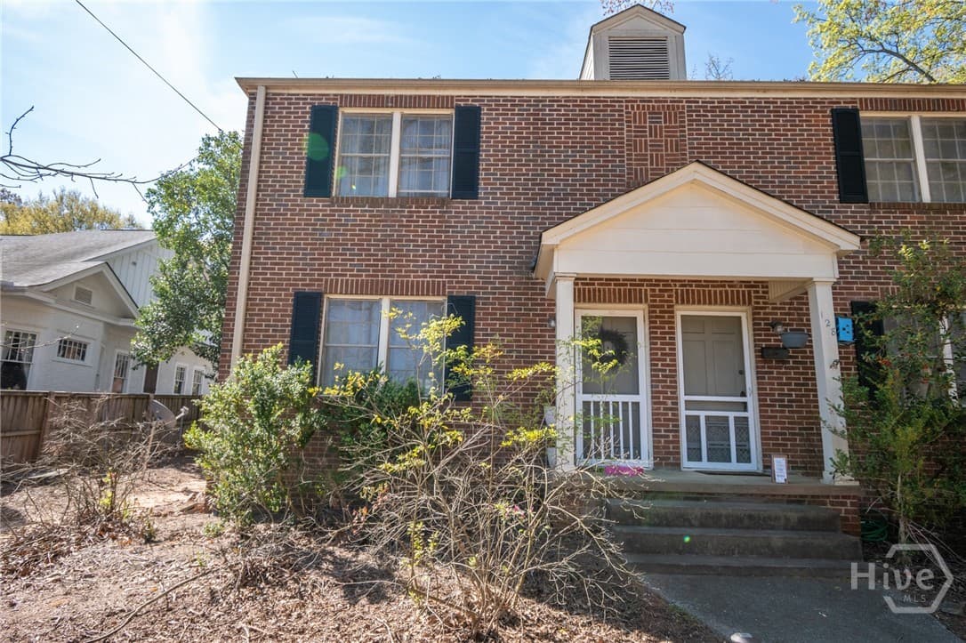 130 University Drive - Photo 1