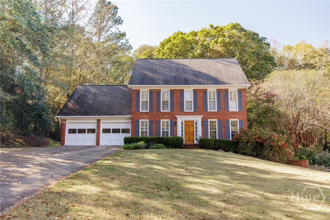 121 Ashbrook Drive - Photo 1