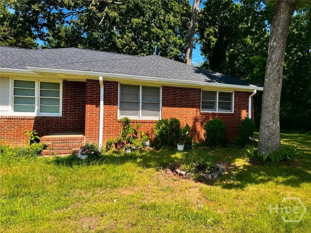 569 Whitehead Road