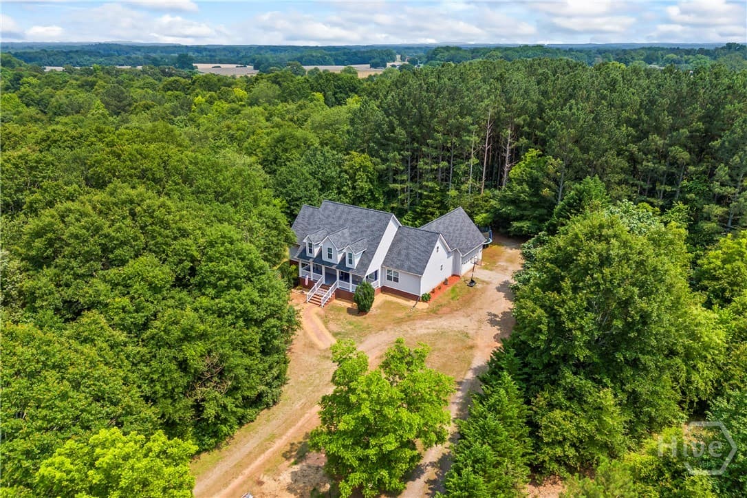 136 Wedgewood Drive - Photo 1