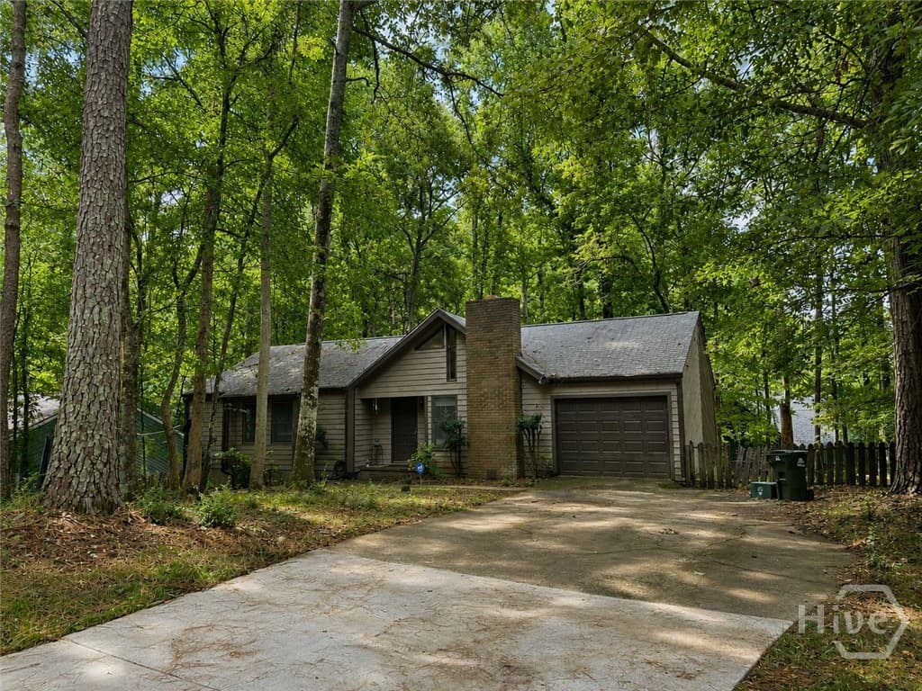 110 Flannigans - Photo 1