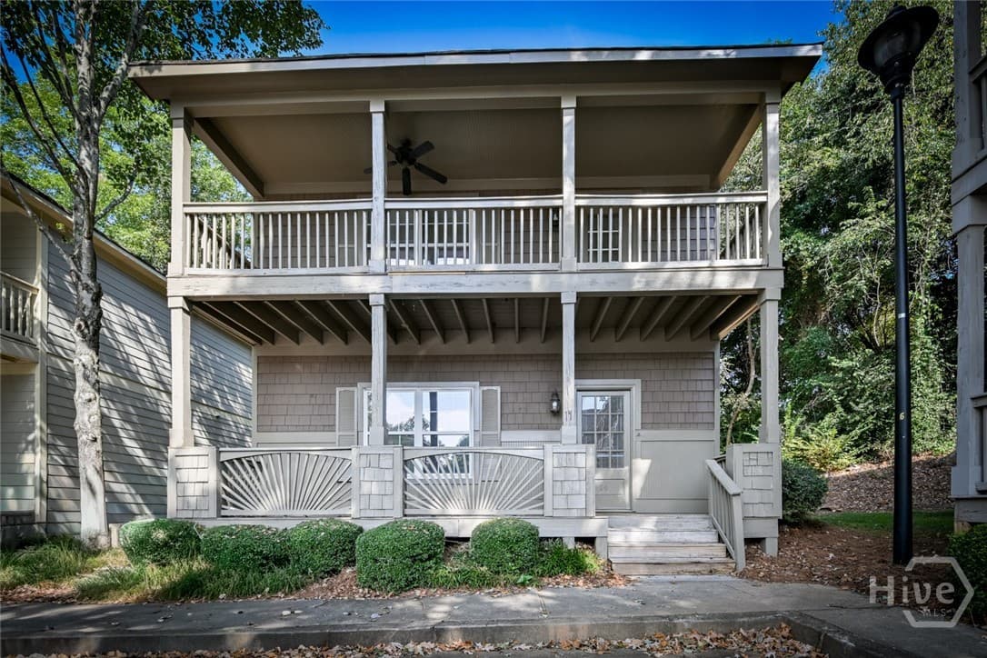 239 Ruth Street 14 - Photo 1