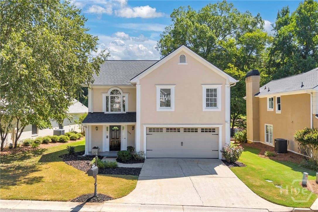 165 Cambridge Drive - Photo 1