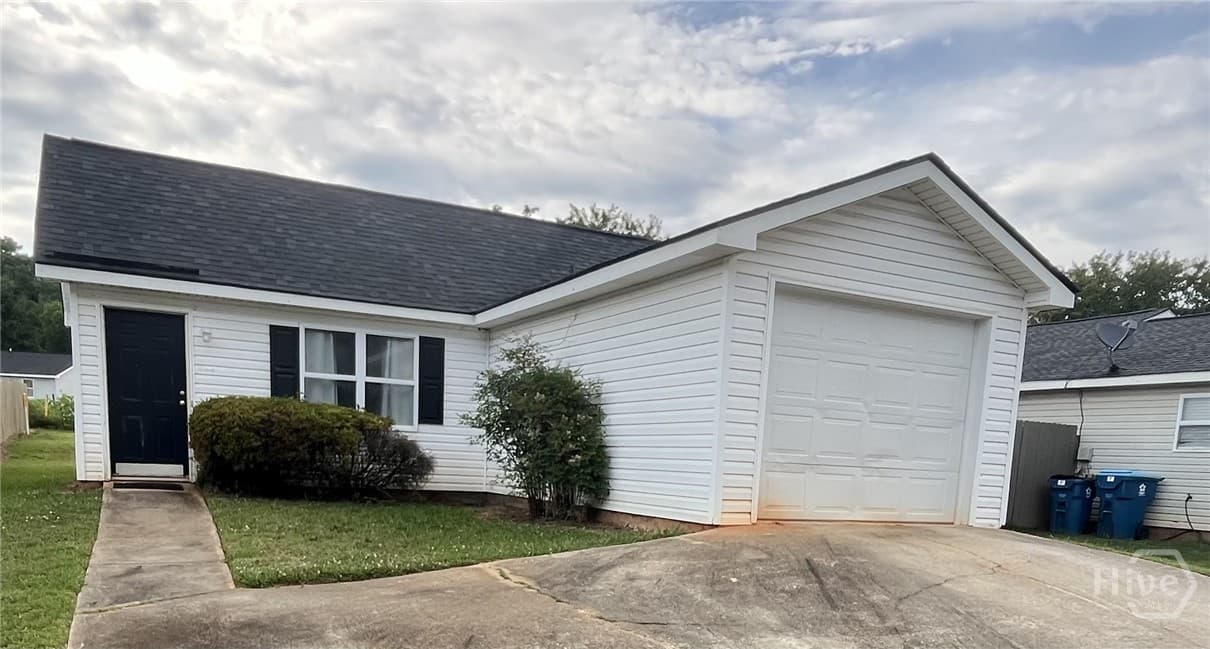 440 Hollow Ridge Drive - Photo 1