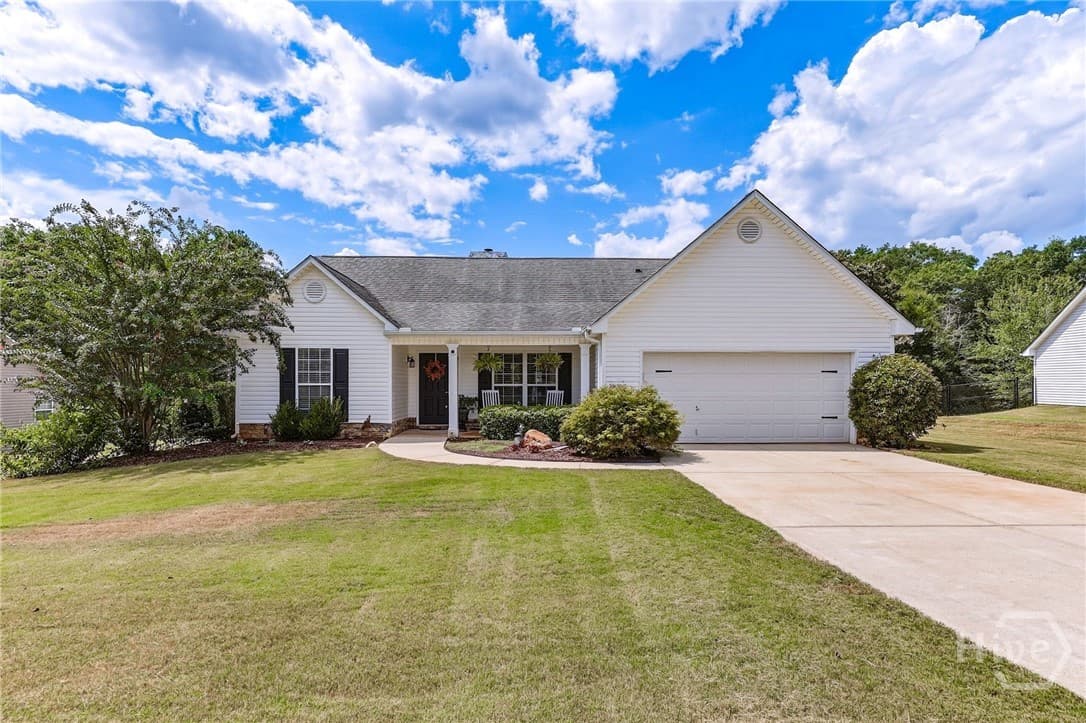 323 Tallassee Lane - Photo 1